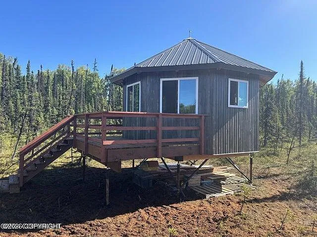 Alaska Wilderness Cabin for $69,000 on 5 Acres With Stunning Denali Views and Solar-Ready Potential