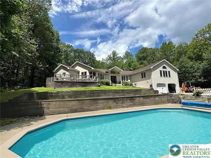 5 Private Acres in Pennsylvania! A Beautiful Woodland Home With a Swimming Pool, Cathedral Ceilings, and State Game Lands!