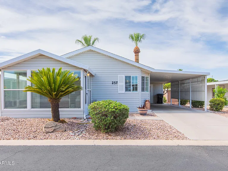 Beautifully Updated Mesa Home for $115,000 With 2 Bedrooms, 2 Bathrooms and a Relaxing Sunroom