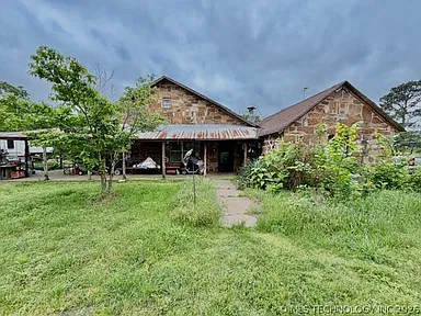 Oklahoma Country Fixer-Upper for $100,000 on 4.1 Acres Near Lake Tenkiller