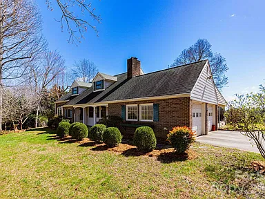 Mountain View Retreat in Mars Hill With Sunroom, Hot Tub and Spacious Living