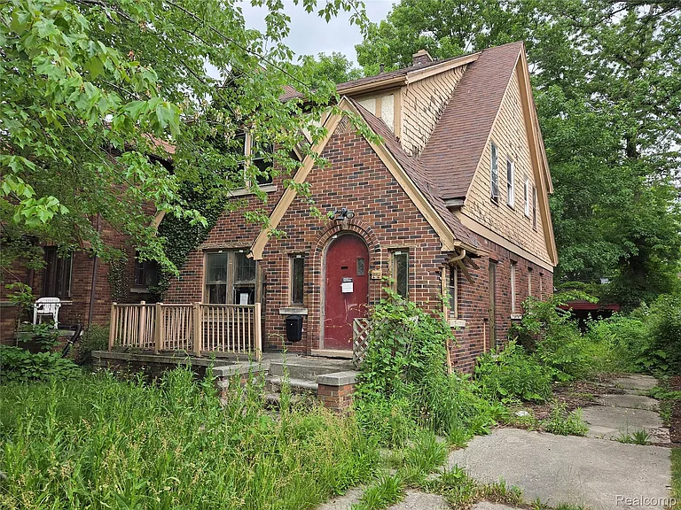 Detroit Brick Duplex With Two 2-Bedroom Units, Victorian Character, and 0.14 Acres — $39,900