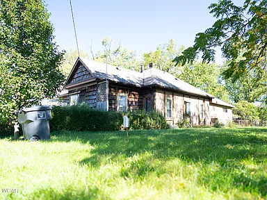 Affordable Lima Opportunity with 3 Bedrooms, Garage & Plenty of Potential