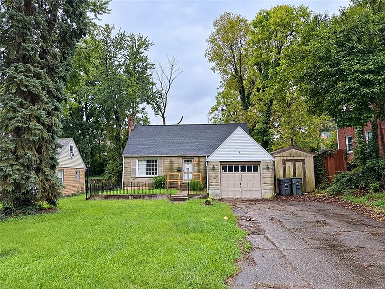 Dayton, Ohio Home With Investment Potential and Room to Bring Your Ideas to Life