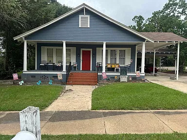 Charming Atwater Residence With Historic Appeal, 3 Bedrooms and Nearly Half an Acre