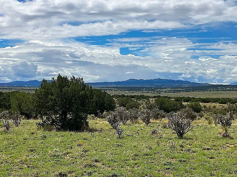 New Mexico Ranch Land for $80,000 — 140 Acres of Wide-Open Desert Scenery