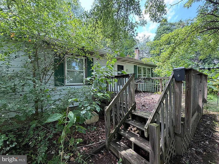 Affordable Maryland Property With 3 Bedrooms, Nearly Half an Acre, and Plenty of Potential