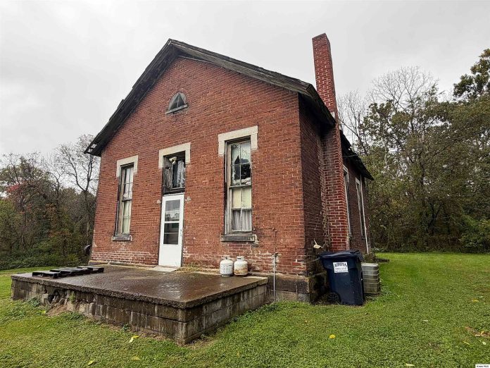 Built in 1869! This Old Ohio Schoolhouse Is Now a 2-Bedroom Home on Half an Acre for Just $85,000!