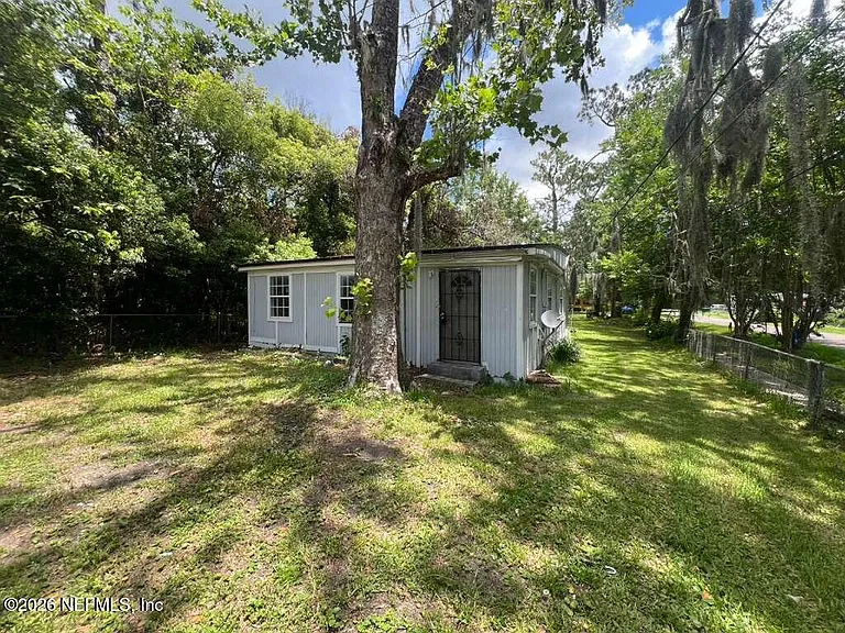 $105,000 Jacksonville, Florida Home With 3 Bedrooms, a Spacious Yard, and Endless Potential