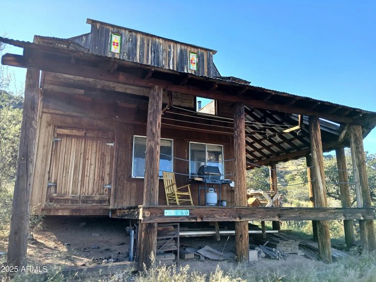 MOUNTAIN CABIN RETREAT ON NEARLY 70 ACRES IN ELFRIDA, ARIZONA