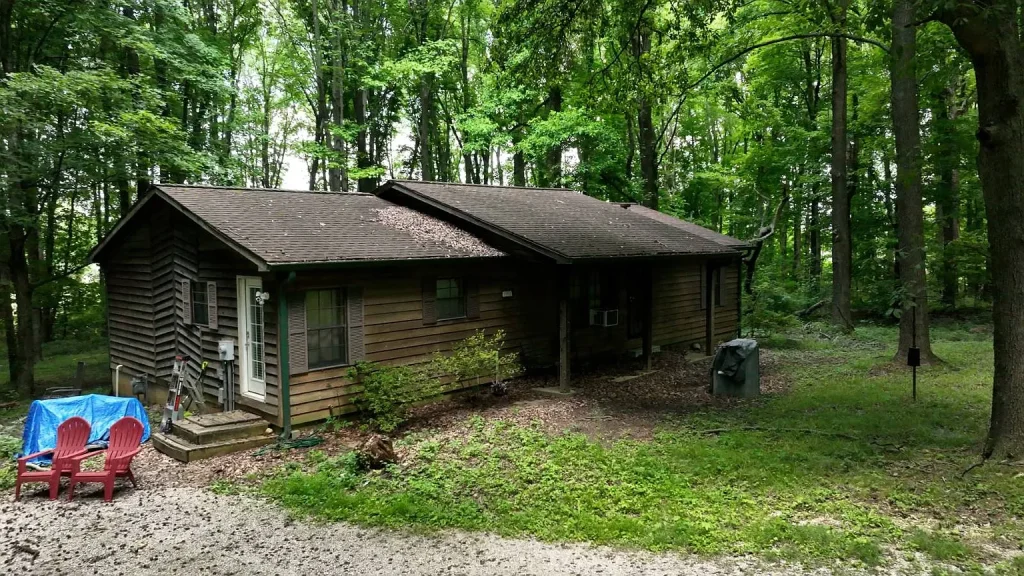 Secluded 1.4-Acre Newburgh Home With Basement and Auction Potential