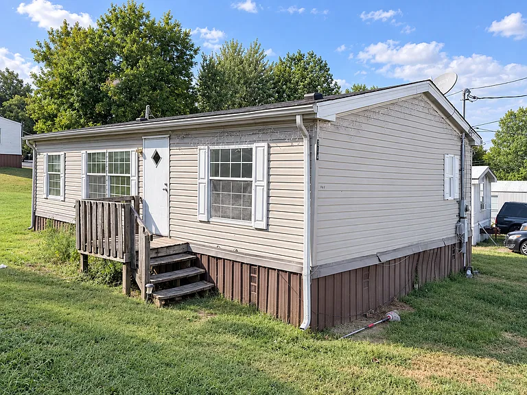 Tennessee Manufactured Home for $19,000 — 3 Bedrooms and 2 Bathrooms