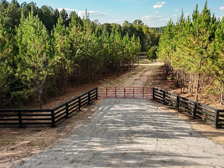 South Carolina Country Land for Sale — A Rural Opportunity in Cowpens
