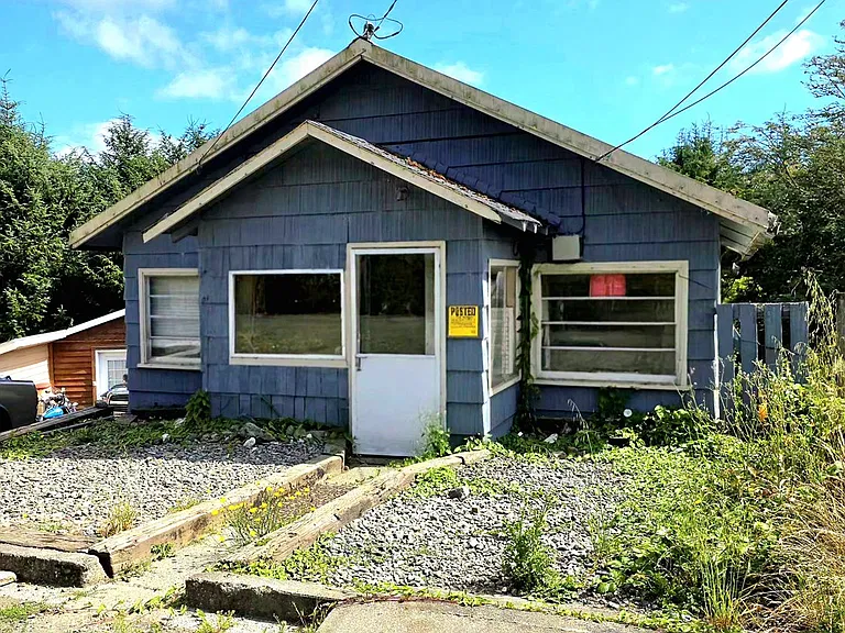 Oregon Creekside Fixer-Upper With 2 Bedrooms, Wooded Views and Endless Potential