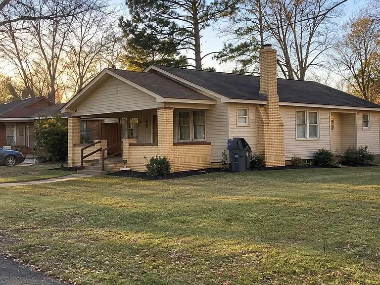Renovated Birmingham Home for $82,500 With 3 Bedrooms, a Cozy Fireplace & a Fenced Backyard