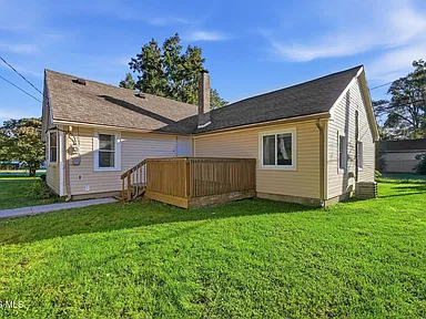 Spacious Toledo Ranch With Four Bedrooms, Private Yard and Exceptional Garage Space