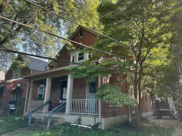 Historic Cincinnati Home With 3 Bedrooms, Original Woodwork & Beautiful Brick Fireplace Details